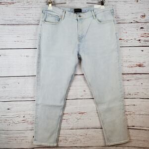 🔴 Free Assembly Slim Fit Tapered Leg Jean Men 38X30 Blue Light Wash Denim NWT